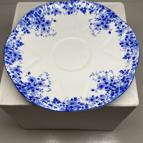 Shelley Dainty Blue Teacup and Saucer - Picture 5 of 6